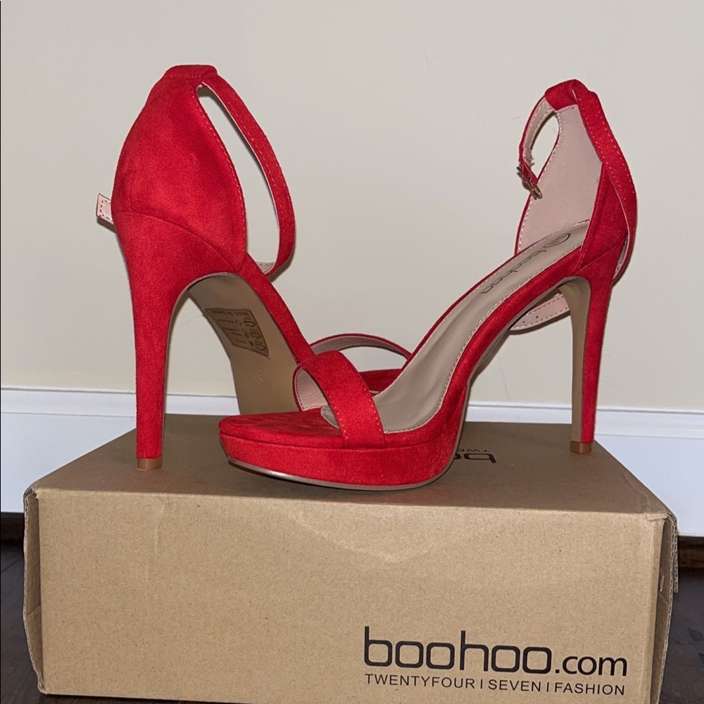 boohoo red heels!!!